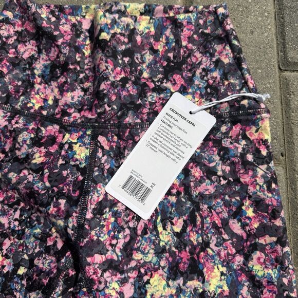 calia by carrie underwood Balance Crossover Capri floral Colorful NWT $65 XS - Picture 4 of 9